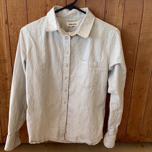 Tradlands 101 Jessica Grey Button Up - Picture 3 of 4